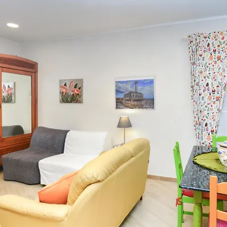 2 Bedroom Amazing In Σπίτι διακοπών Αουγκούστα